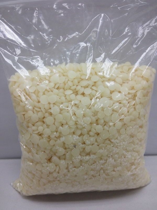 ارزش PH 3.0 فلک های نرم کننده کتیونیک نرم کردن پایان دادن به پارچه برای رنگ آمیزی خانه و کارخانه های لباسشویی